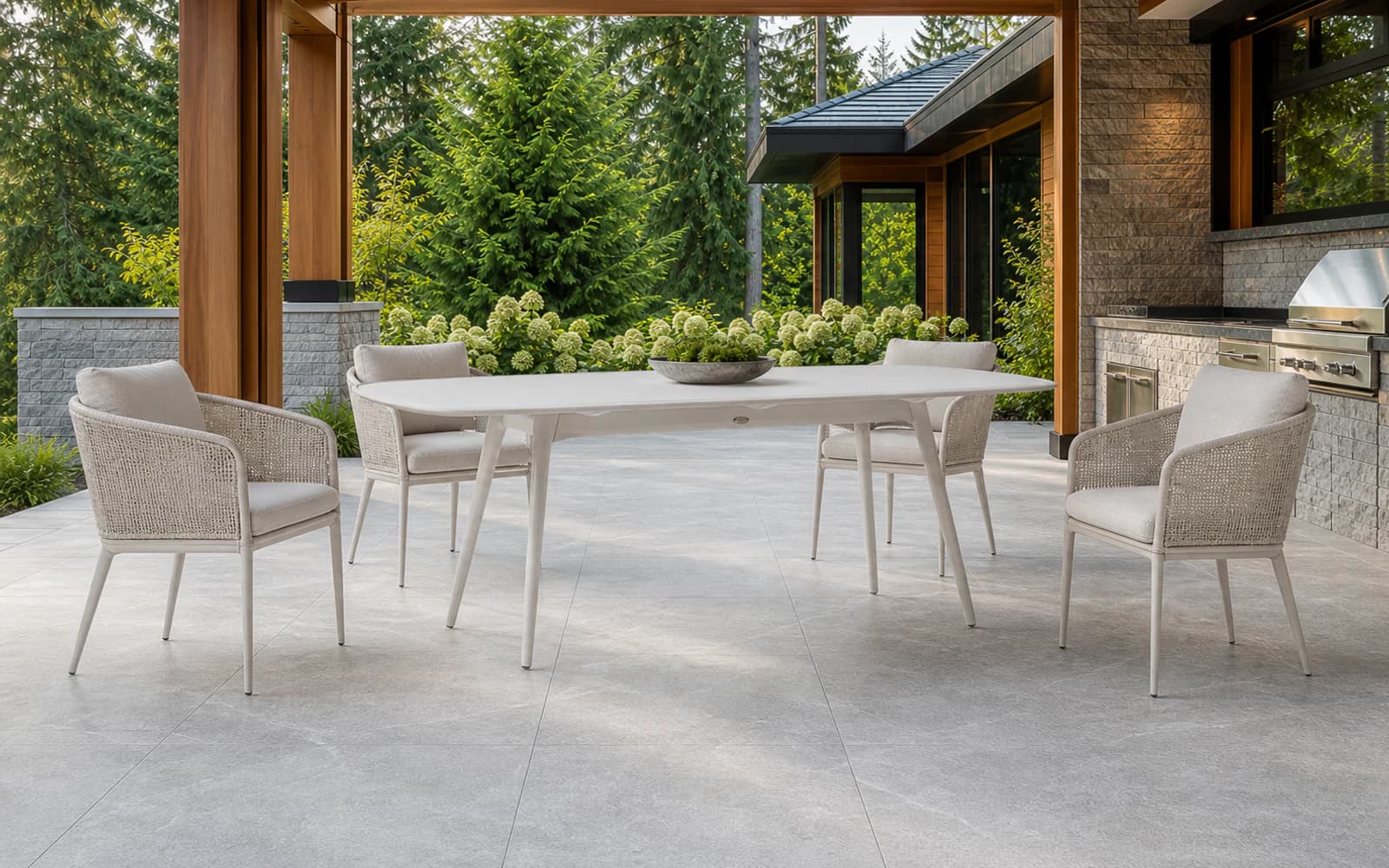 Ratana Alinea outdoor dining collection